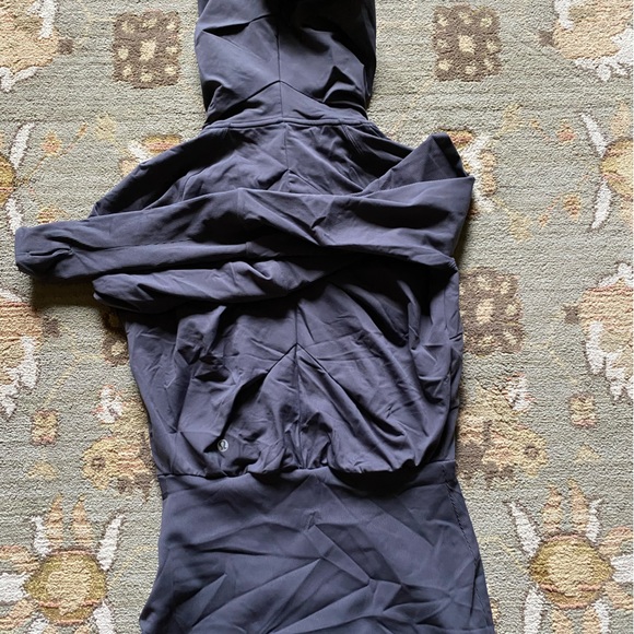 Lululemon Workout Jacket - Picture 5 of 9